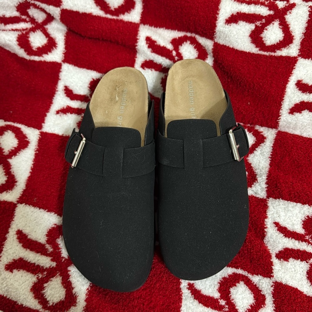 women’s clog slippers